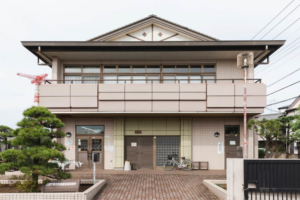 管理棟